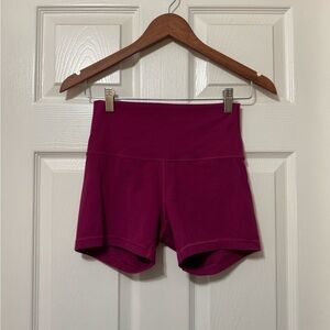Lululemon align high rise short 4” size 4 euc